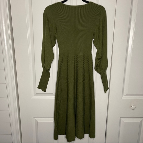 Rachel Zoe Olive Dress Size Medium Long Sleeve Fit Flare Vneck Green Designer - Picture 7 of 10